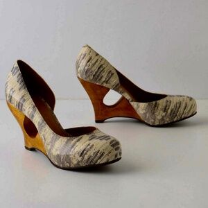 NWOB Schuler & Sons Snakeskin Leather  Sculptured Wood Heel Shoes Size 7.5